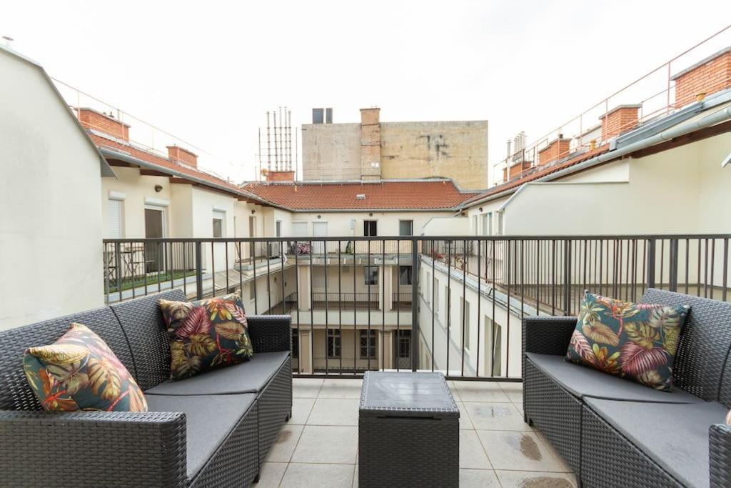 Family Lux Lounge In Voeroesmarty Street By Nw Apartment Будапеща Екстериор снимка