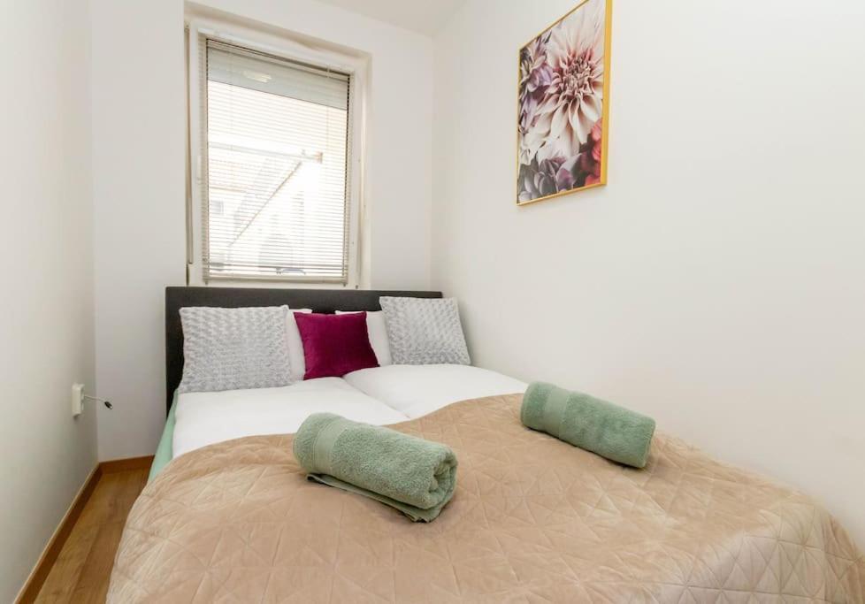 Family Lux Lounge In Voeroesmarty Street By Nw Apartment Будапеща Екстериор снимка